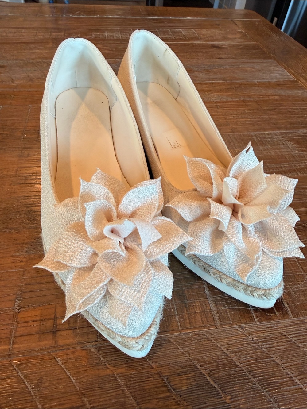 Women's Cream Floral Wedges